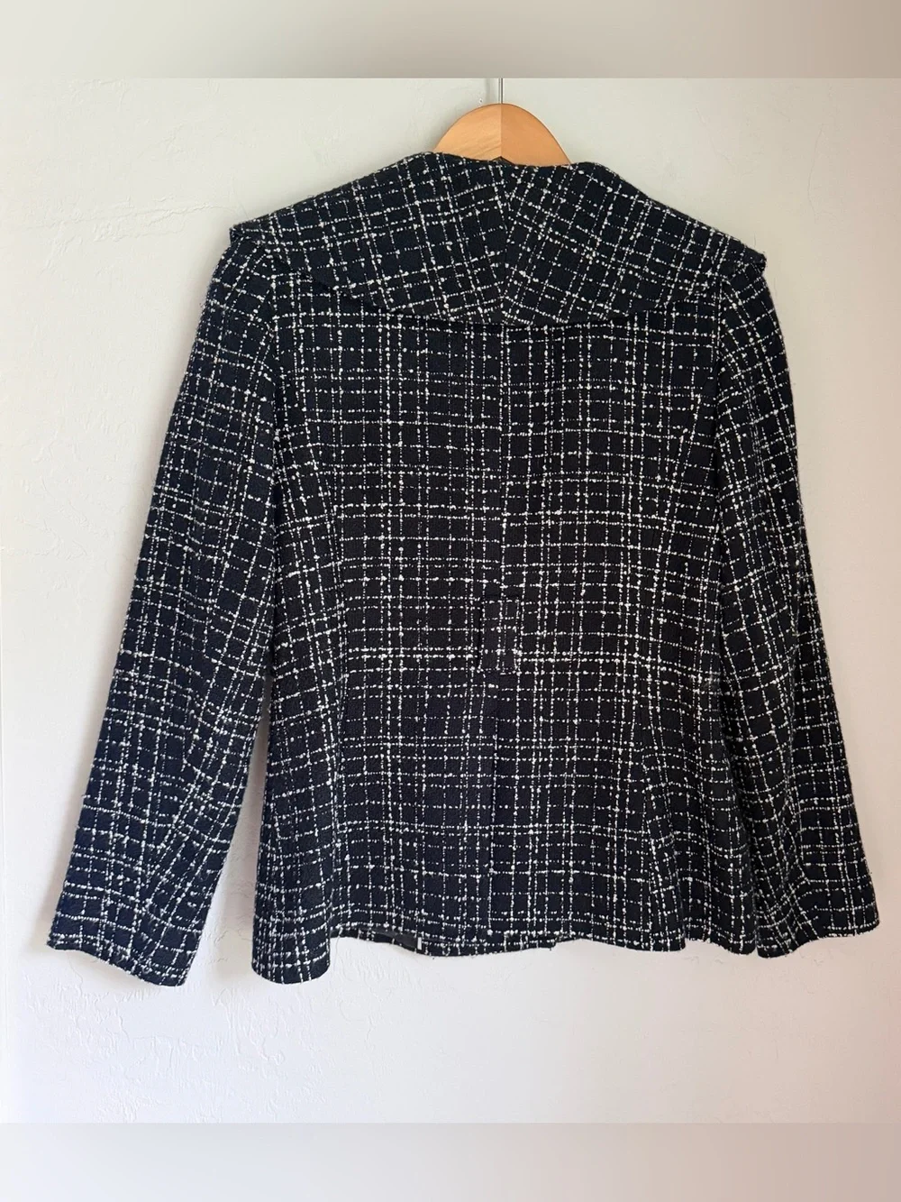 Calvin Klein Women's Black & White‎ Tweed Jacket Size 6